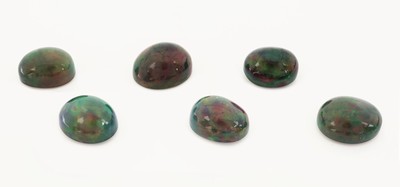 Image 6 lose Schwarzopale, 27.82 ct, ovale Cabochonsin versch. Größen und Farbspielen, wohl ...