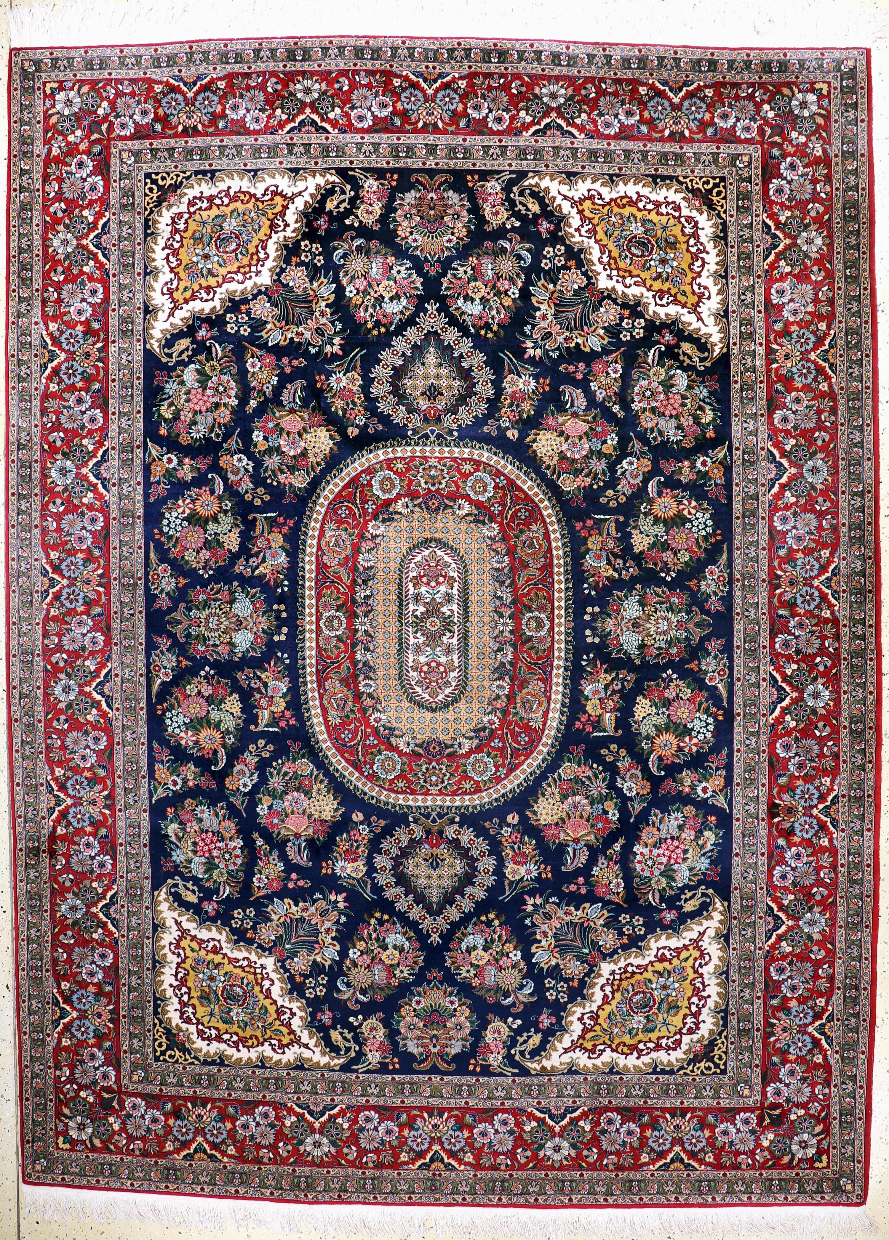Image 27124002 - Indo Sarogh, Indien, Ende 20.Jhd, Wolle aufBaumwolle, ca. 235 x 250 cm, EHZ: 2 ...