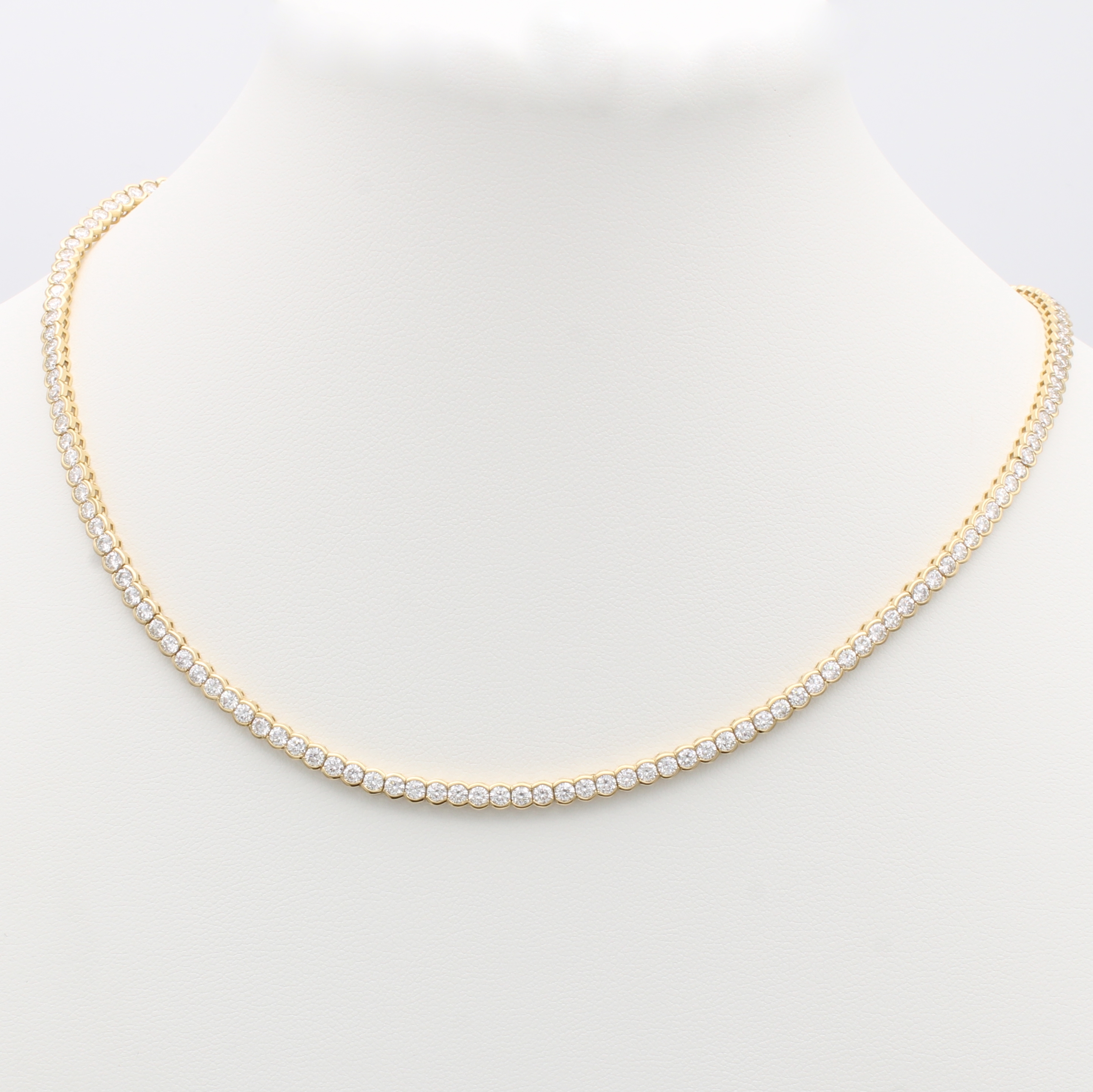 Image 27124005 - Collier mit Brillanten, GG 750/000, 157 Brill. in offenen Zargenfassungen zus. ca. 10.26 ...