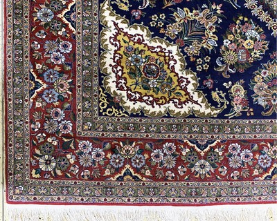 27124002b - Indo Sarogh, Indien, Ende 20.Jhd, Wolle aufBaumwolle, ca. 235 x 250 cm, EHZ: 2 ...