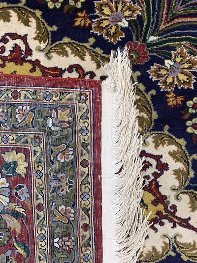 27124002i - Indo Sarogh, Indien, Ende 20.Jhd, Wolle aufBaumwolle, ca. 235 x 250 cm, EHZ: 2 ...