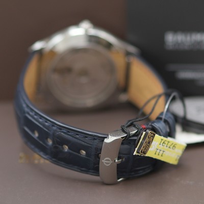 27124008c - BAUME & MERCIER Clifton Baumatic 5 Tage ungetragene Herrenarmbanduhr Referenz M0A10398, ...