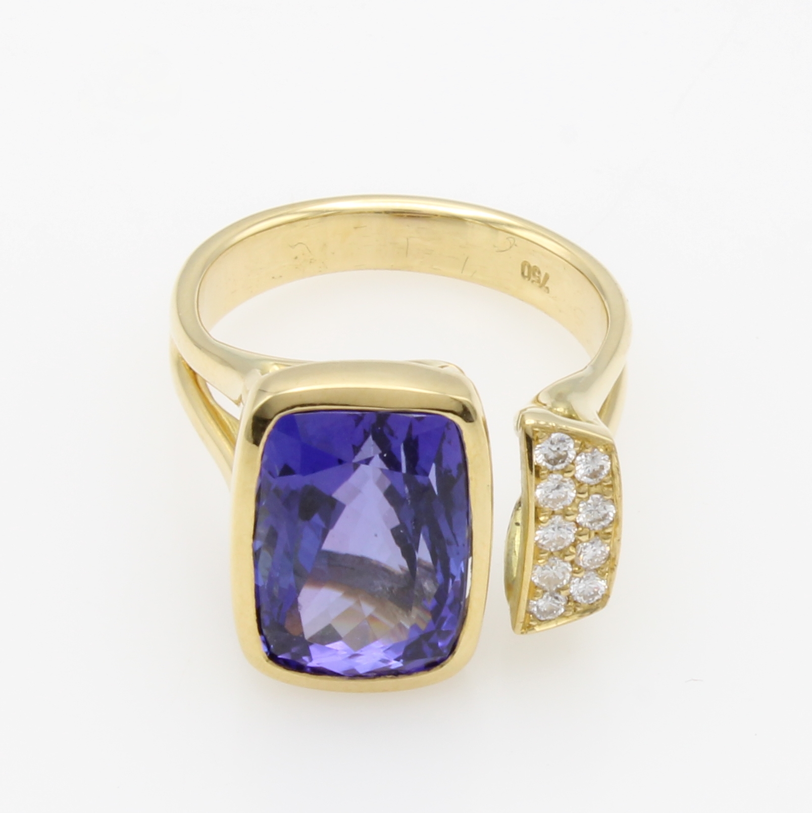 Image 27124344 - Ring mit Tansanit und Brillanten, GG 750/000, eckiger Tansanit ca. 10.7 ct, Brill. ...