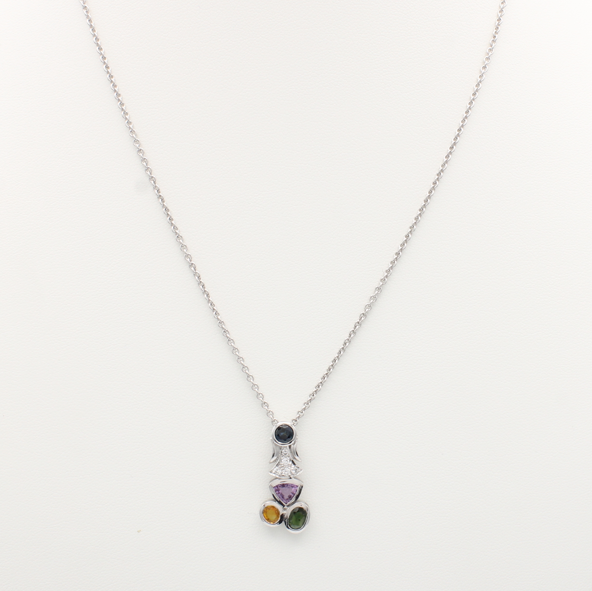 Image 27124369 - Anhänger mit Saphiren und Brillanten an Kette, WG 585/000, 4 bunte Saphire zus. ca. 1.7 ...