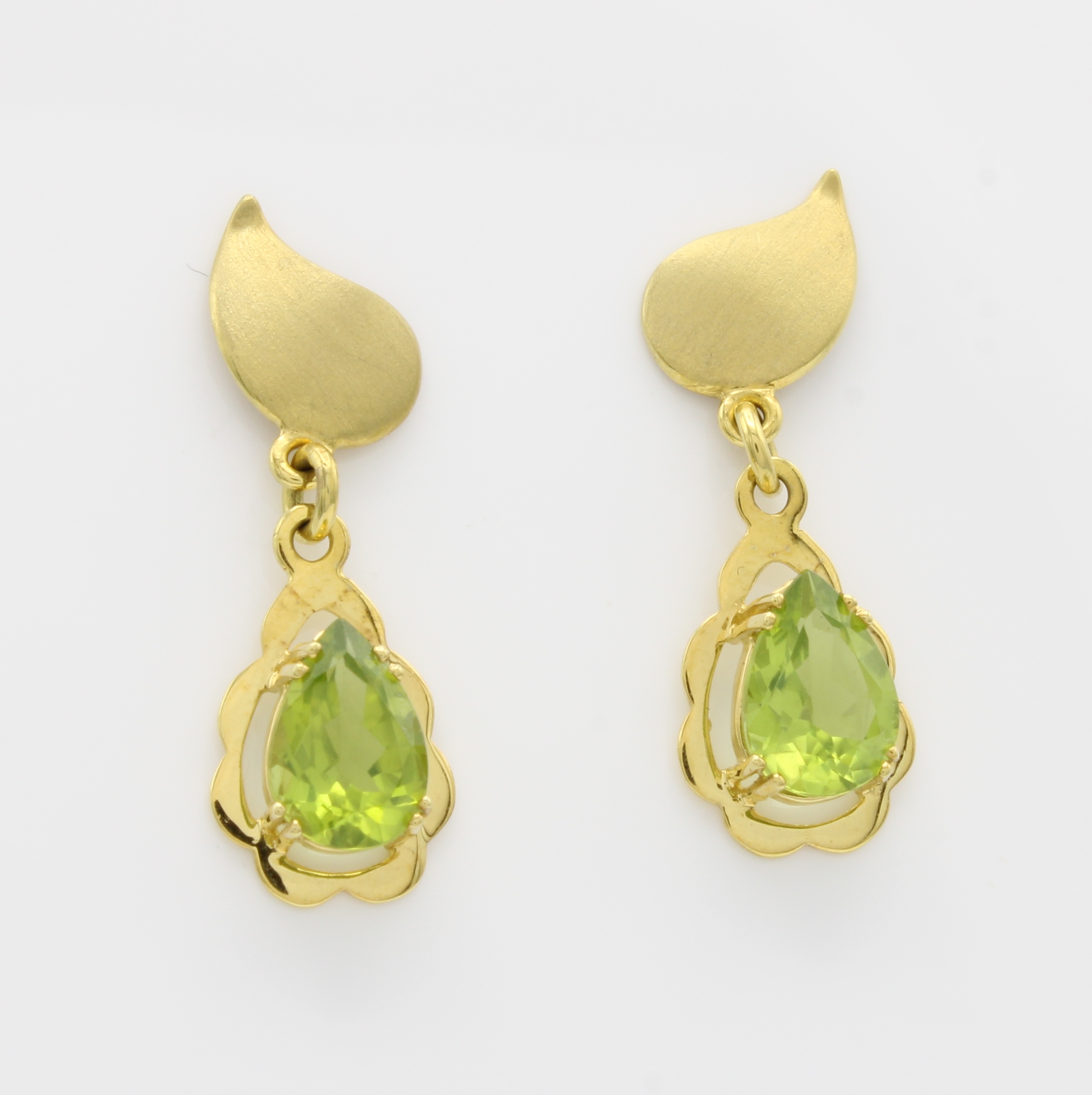 Image 27124378 - Paar Ohrstecker mit Peridots, GG 585/000, geschwungene, matt. Oberteile, 2 Peridot- ...