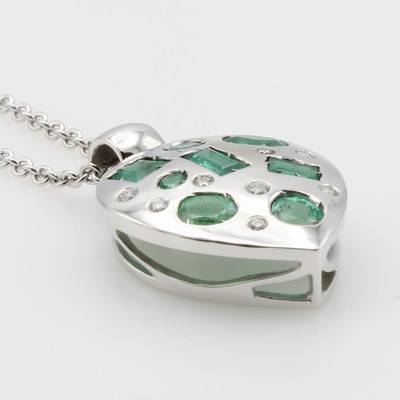 27124388a - Anhänger mit Smaragden und Brillanten an Kette, WG 585/000, Tropfenform, Smaragde in ...