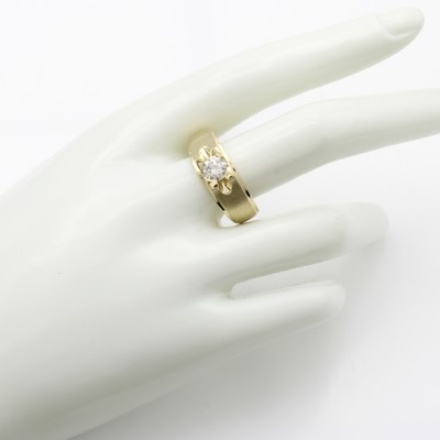 27124395a - Ring mit Brillant, GG 585/000, z.T. matt., Brill ca. 0.75 ct top light brown/si, RW ca. ...