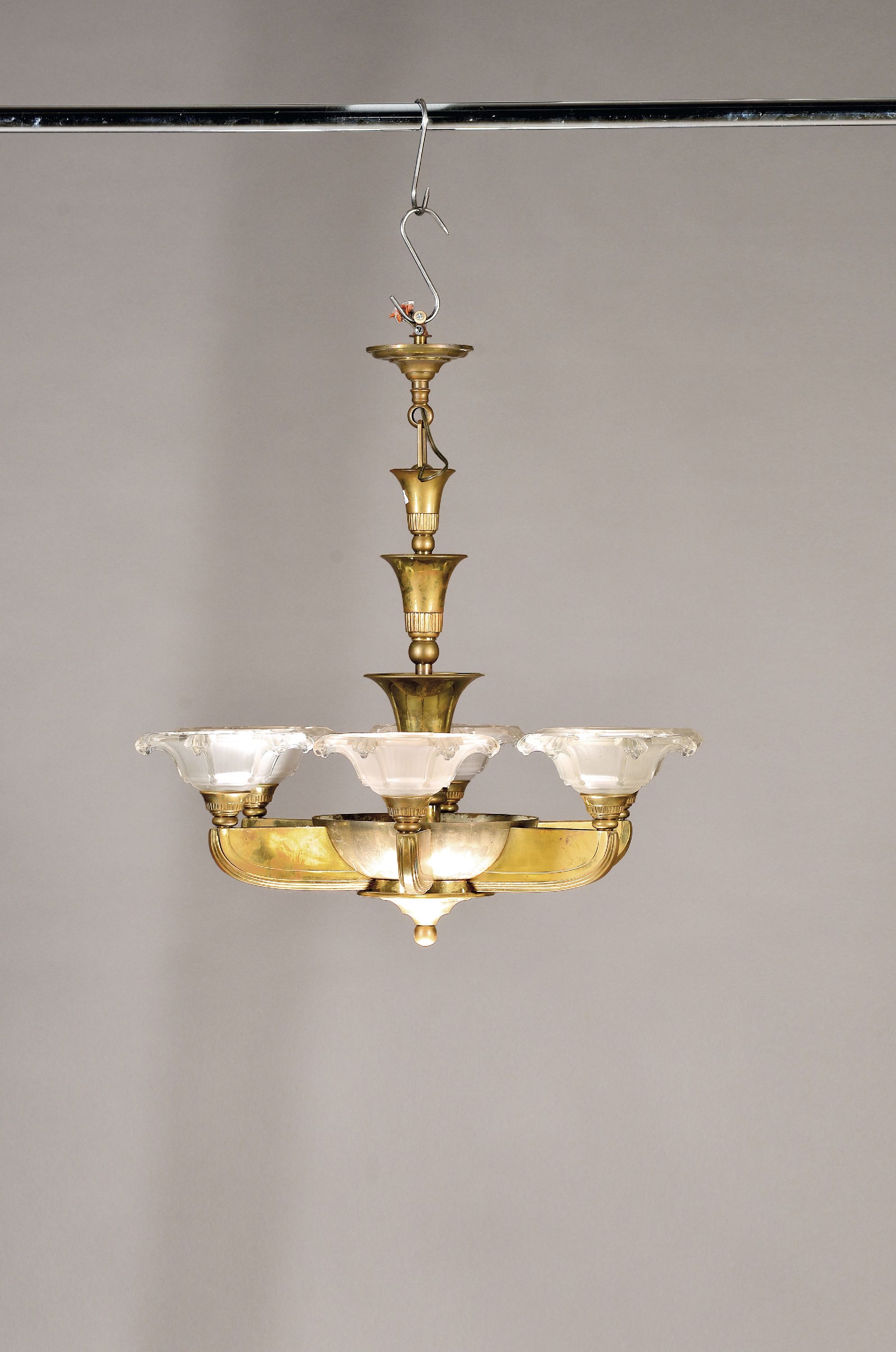 Image 27124463 - Deckenlampe, Frankreich, 1930er Jahre, Art-Deko, Messingfassung, schwere Qualität, ...