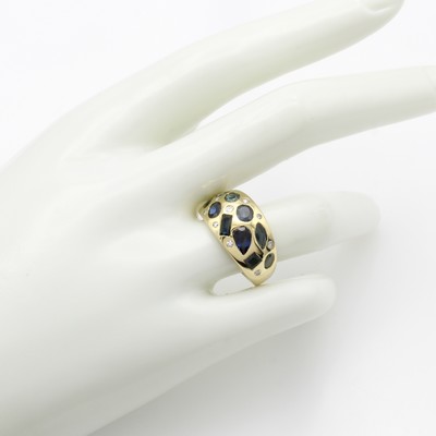27124409a - Ring mit Saphiren und Diamanten, GG 585/000, Saphire in versch. Schliffarten zus. ca. ...