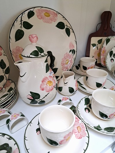 27124435d - Kaffeeservice, Villeroy & Boch, Wildrose, Steingut, komplett für 6 Personen: ...