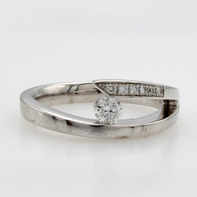 Image Ring mit Brillanten, WG 585/000, Brillant- solitär u. Besatzbrill. zus. ca. 0.25 ct ...