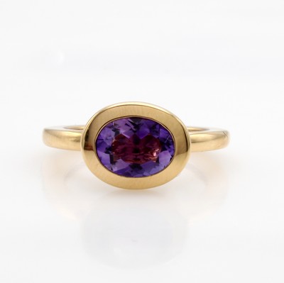 Image Ring mit Amethyst, RoséG 750/000, ovaler Amethyst, RW ca. 55 Schätzpreis: 3300, - EUR