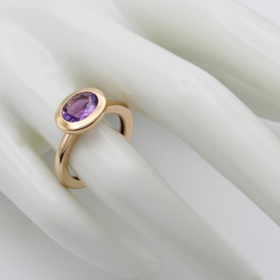27124448a - Ring mit Amethyst, RoséG 750/000, ovaler Amethyst, RW ca. 55 Schätzpreis: 3300, - EUR