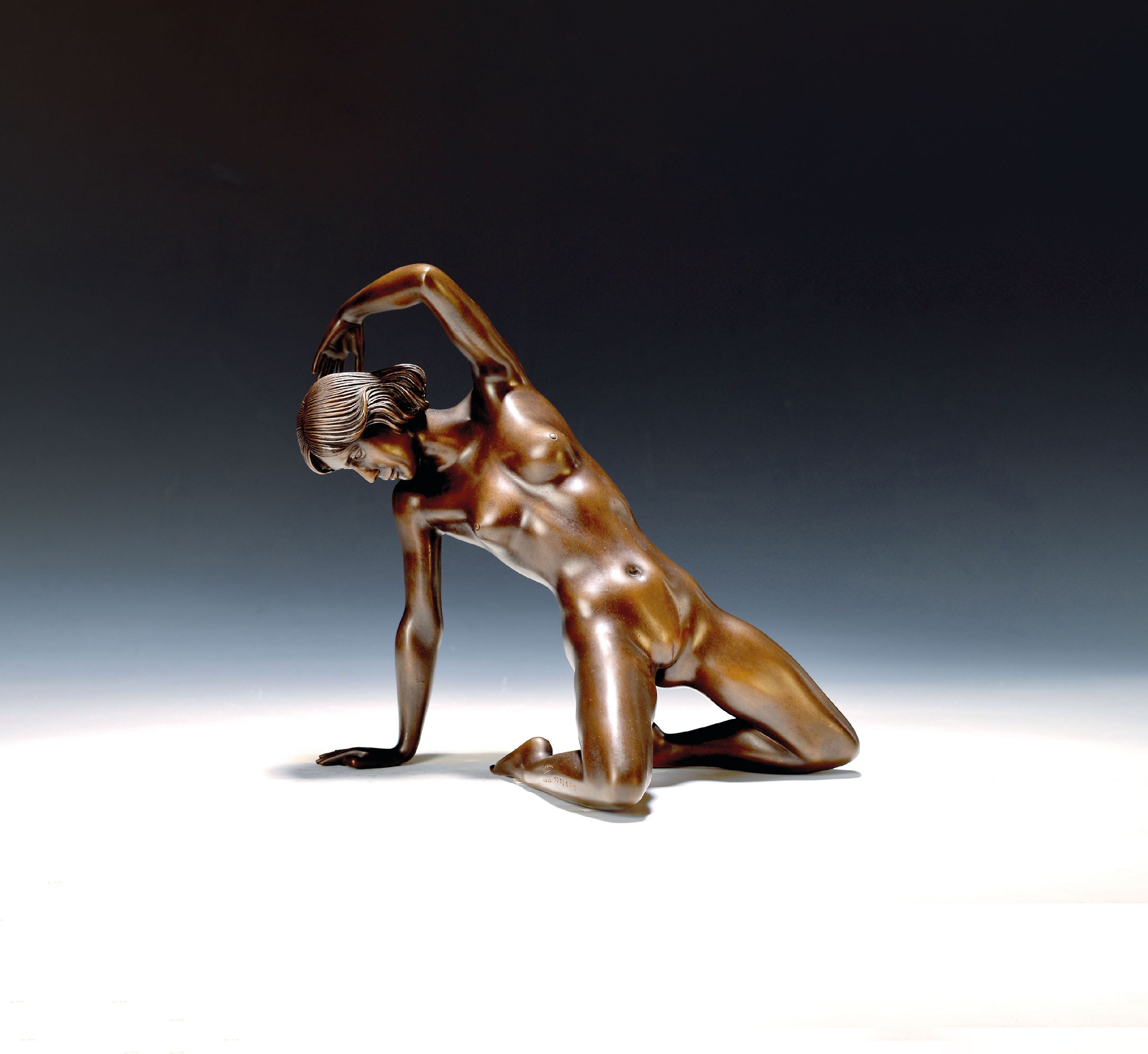 Image 27124531 - Arno Breker, 1900-1991, Bronzeskulptur, ´Grazie´, 107/300, sign., Gießerstempel Venturi ...