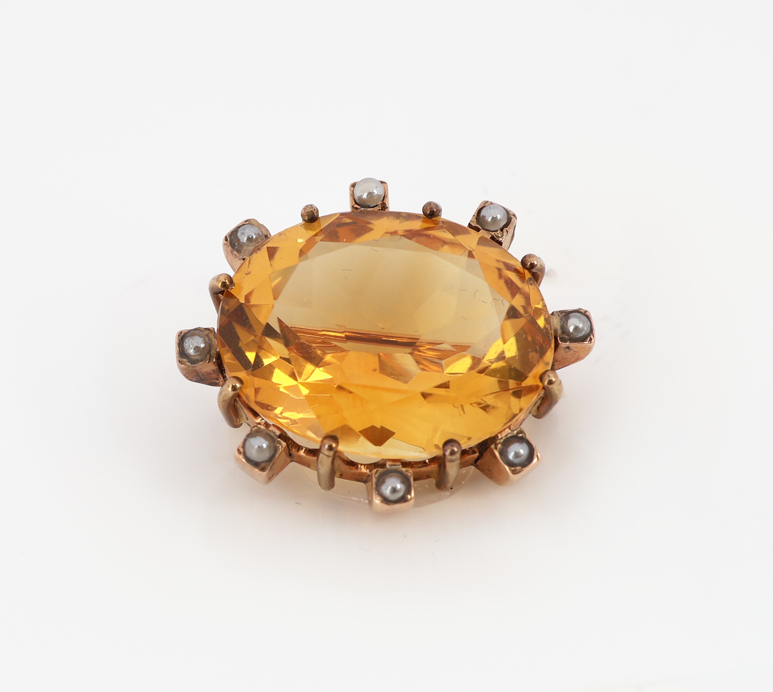 Detail a: 14 kt Gold Citrin-Perl-Brosche, um 1900, RG585/000 gepr., ovalfacett. Citrin ca. 15.0 ct, 8 kl. Flussperlen, ca. 7.4 g