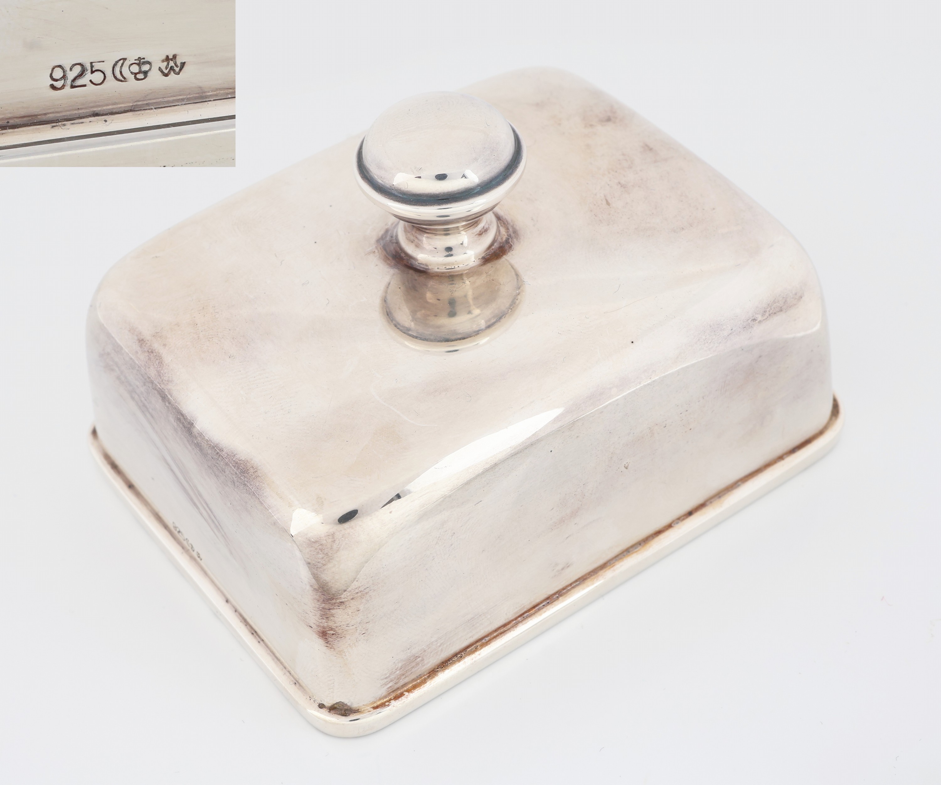 Detail a: Butterdose, deutsch, 1950er-60er Jahre, 925er Silber, schlichtes Design, ovales Tablett, Deckel mit schlichtem Knauf, ca. 17.5 x 11.5 cm, Gewicht ...