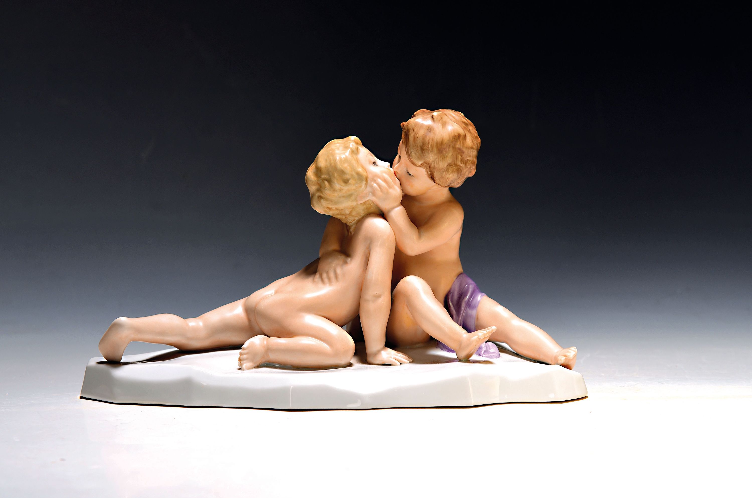 Image 27124579 - Porcelain group, Rosenthal, ´Young Love´, designed by Joseph Limburg 1923, molded in ...