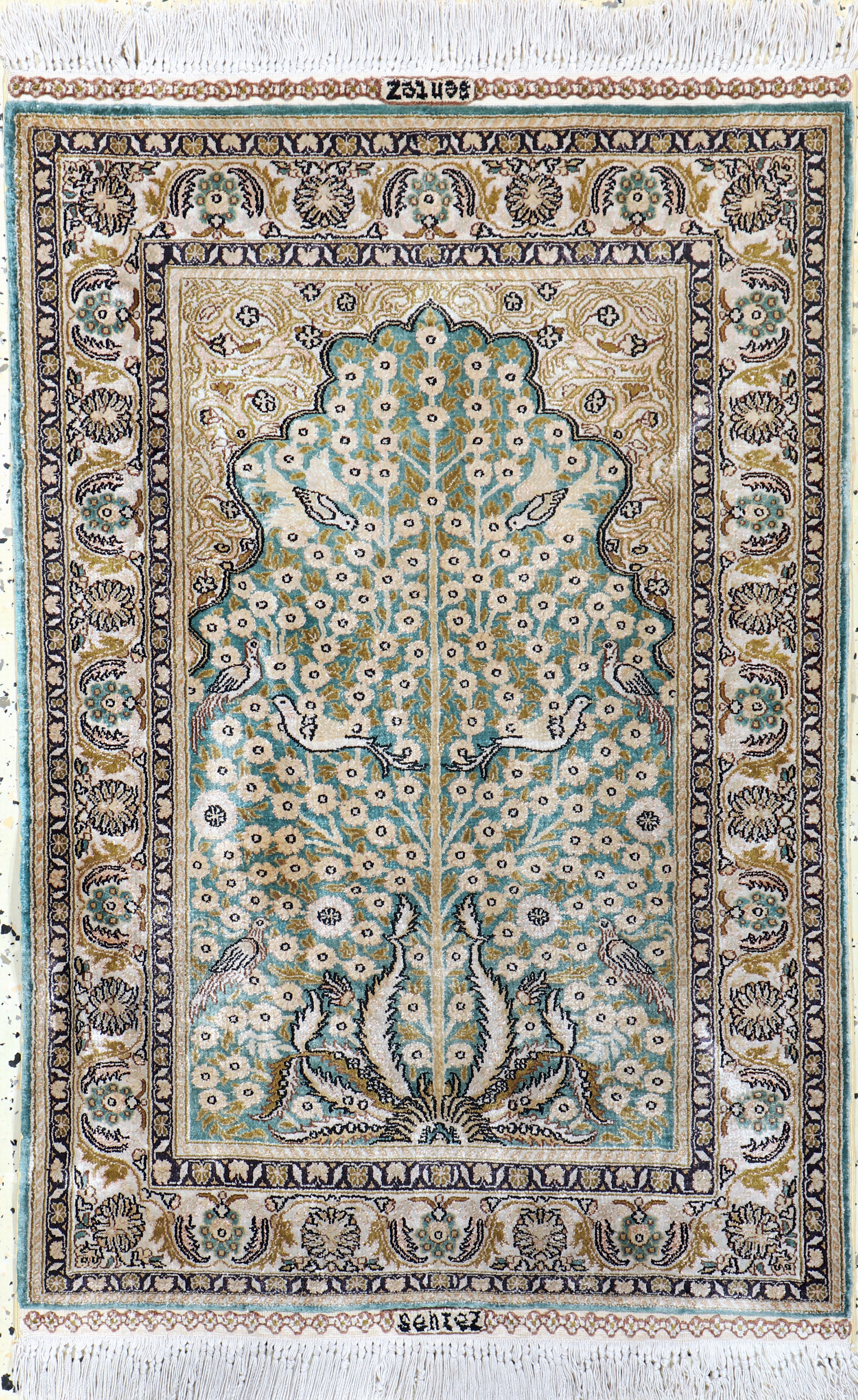 Image 27124691 - Hereke Seide, China, Ende 20.Jhd, reine Naturseide, ca. 95 x 64 cm, EHZ: 1-2(Fleck). ...