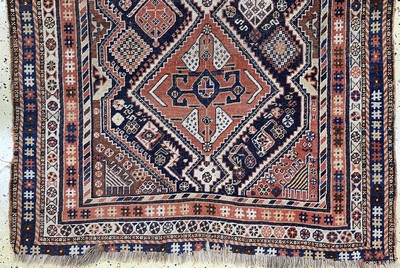 27124602c - Ghashgai antique, Persia, 19.Jhd, Wolle auf Wolle, approx. 222 x 130 cm, condition: 3-4, ...