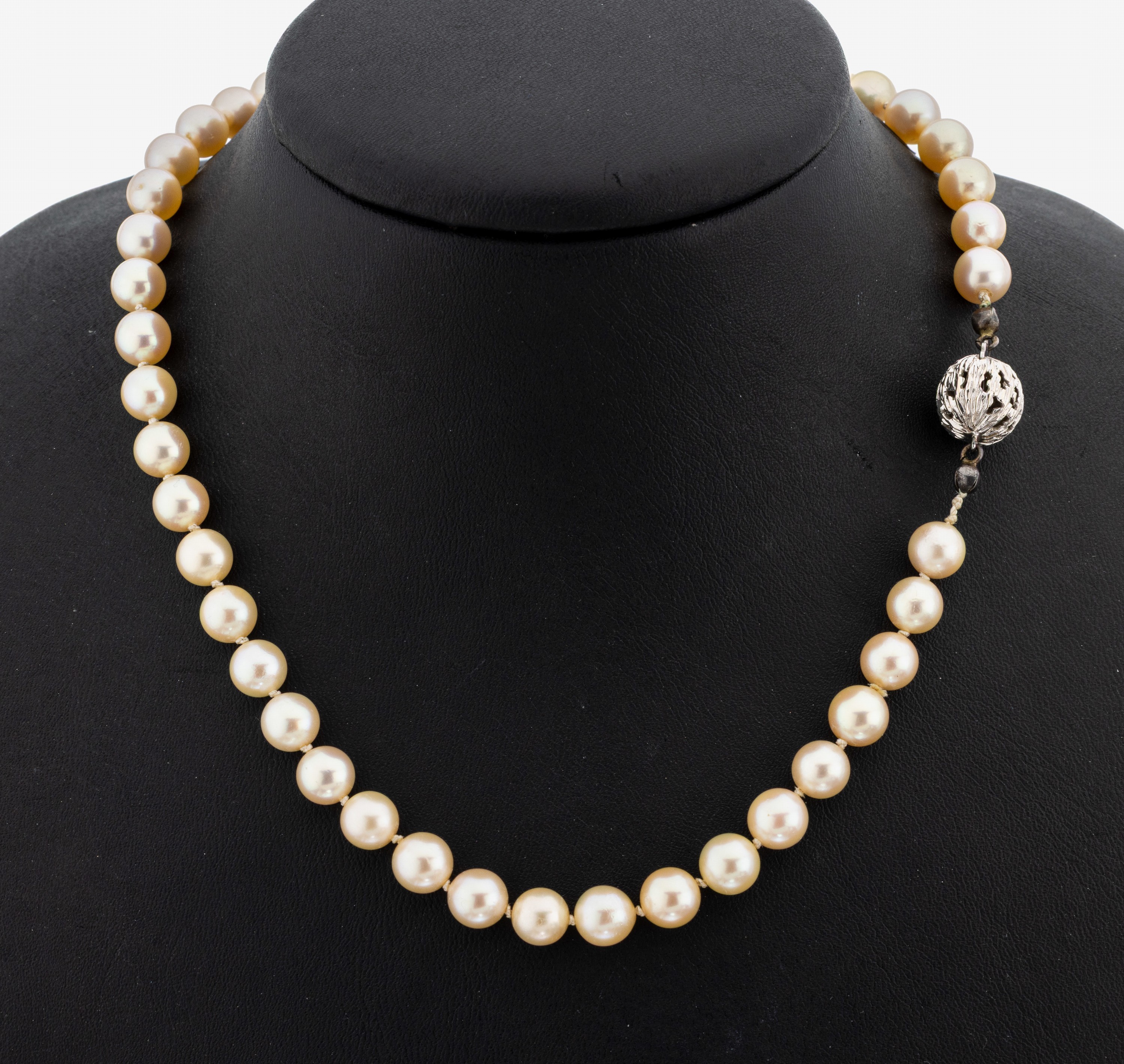 Image 27124722 - Pearl-necklace with 18 kt gold clasp , WG 750/000, cultured akoya pearls, diam. approx. ...