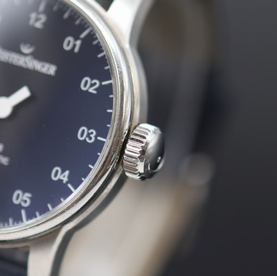 27124714c - MEISTERSINGER auf 50 Stück limitierte Einzeiger-Armbanduhr Sondermodell Die Zeit, ...