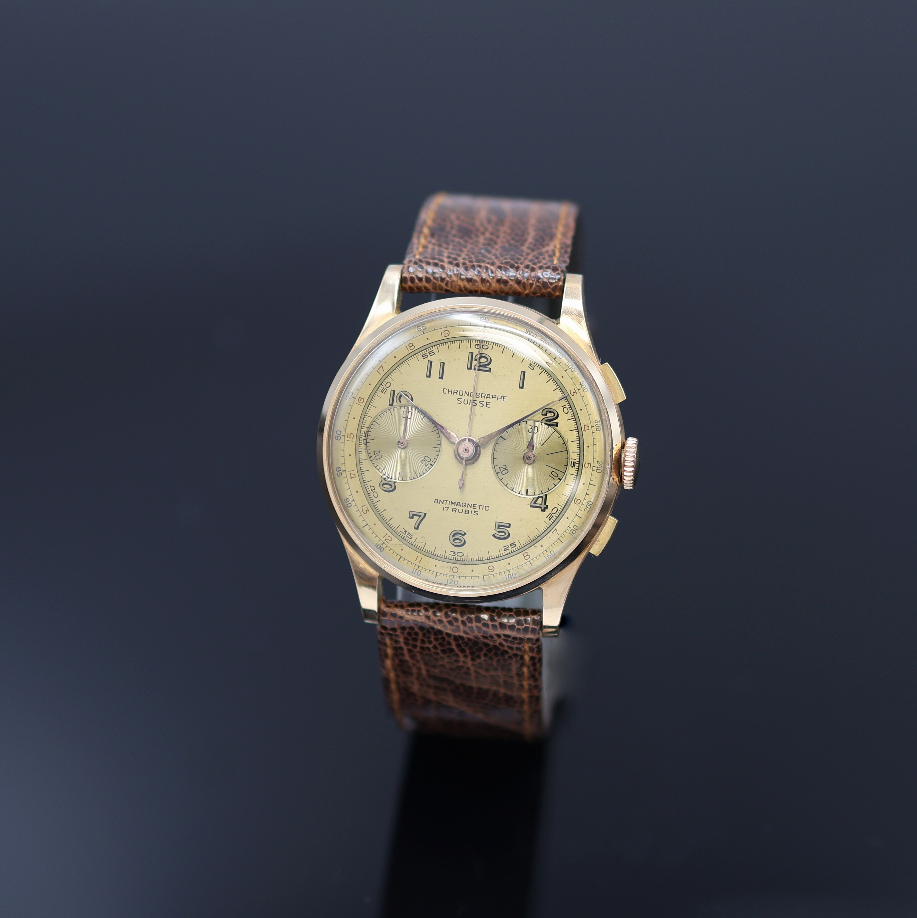 Image 27124976 - CHRONOGRAPHE SUISSE Armbandchronograph in RG 750/000, Schweiz um 1950, Handaufzug, ...