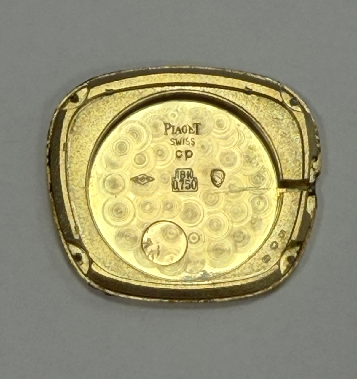 Detail h: PIAGET seltene, asymmetrische Damenarmbanduhr in GG 750/000 mit Lapislazuli-Zifferblatt Referenz 9465, Handaufzug, Schweiz um 1970, Boden 4-fach ...