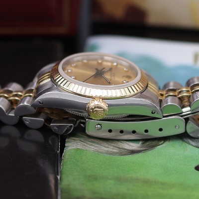 27124993d - ROLEX Oyster Perpetual Damenarmbanduhr Referenz 67193, Schweiz verk. lt. beil. Pap. ...