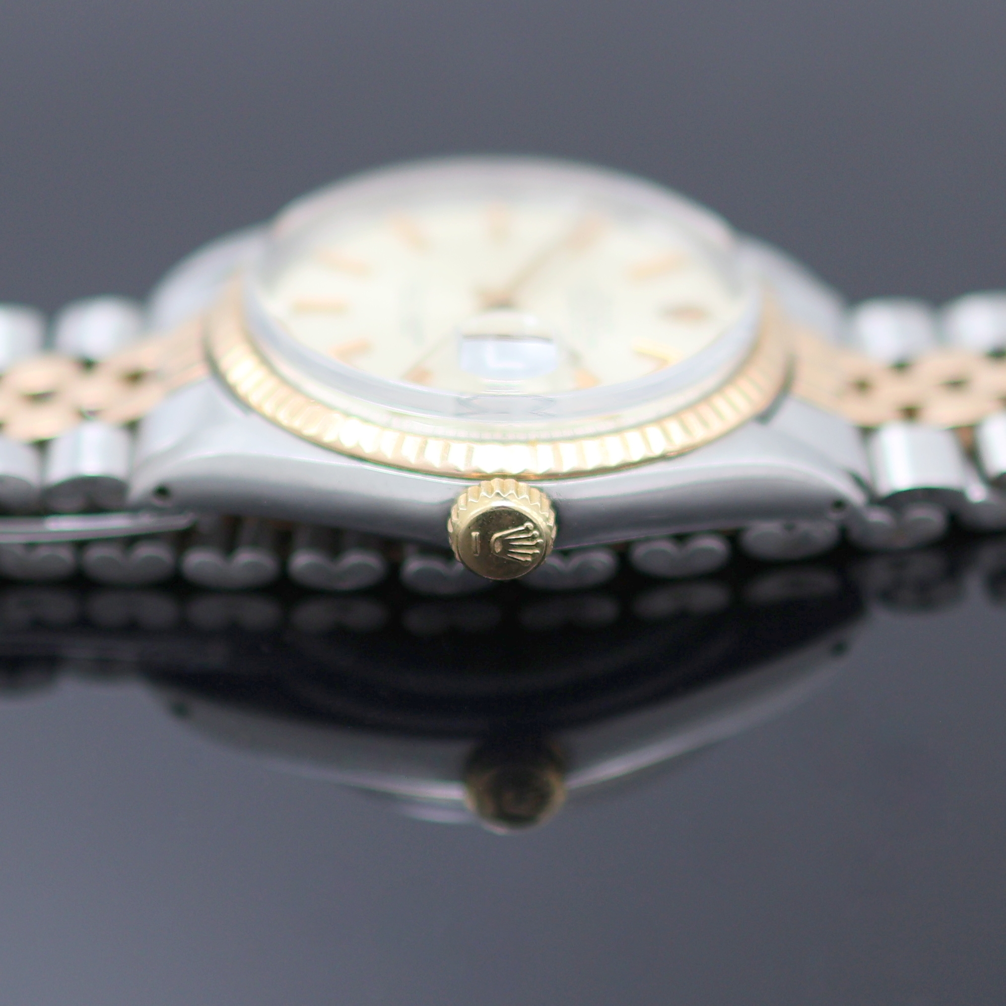 Detail e: ROLEX Oyster Perpetual Datejust Armbanduhr Referenz 1601, Schweiz um 1970, Automatik, Chronometer der Superlative in Stahl/Rosegold inkl. Jubileeband ...