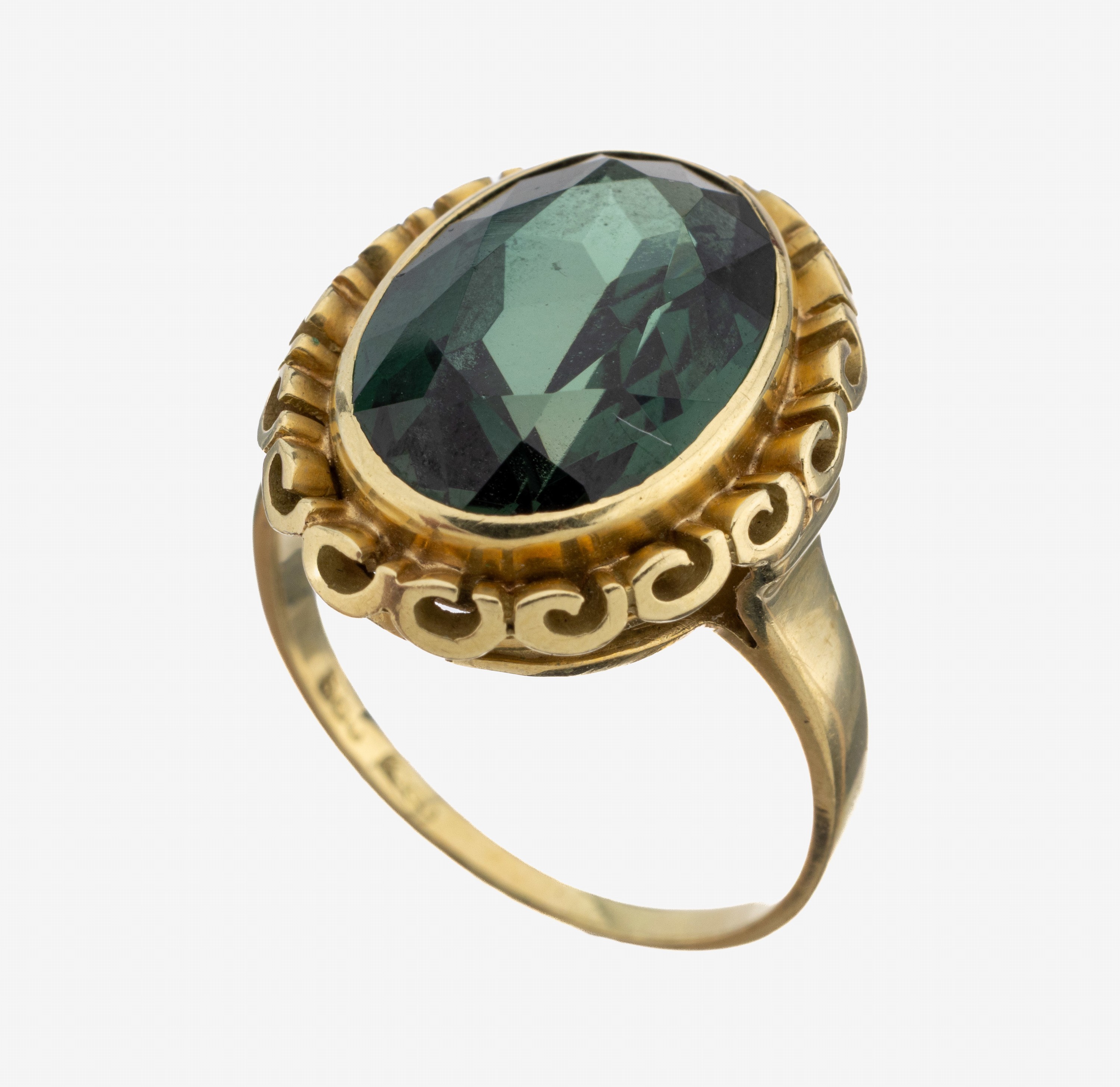 Image 27125358 - 14 kt Gold Farbstein-Ring, 1950er Jahre, GG585/000, ovalfacett. grüner synth. Spinell, ...