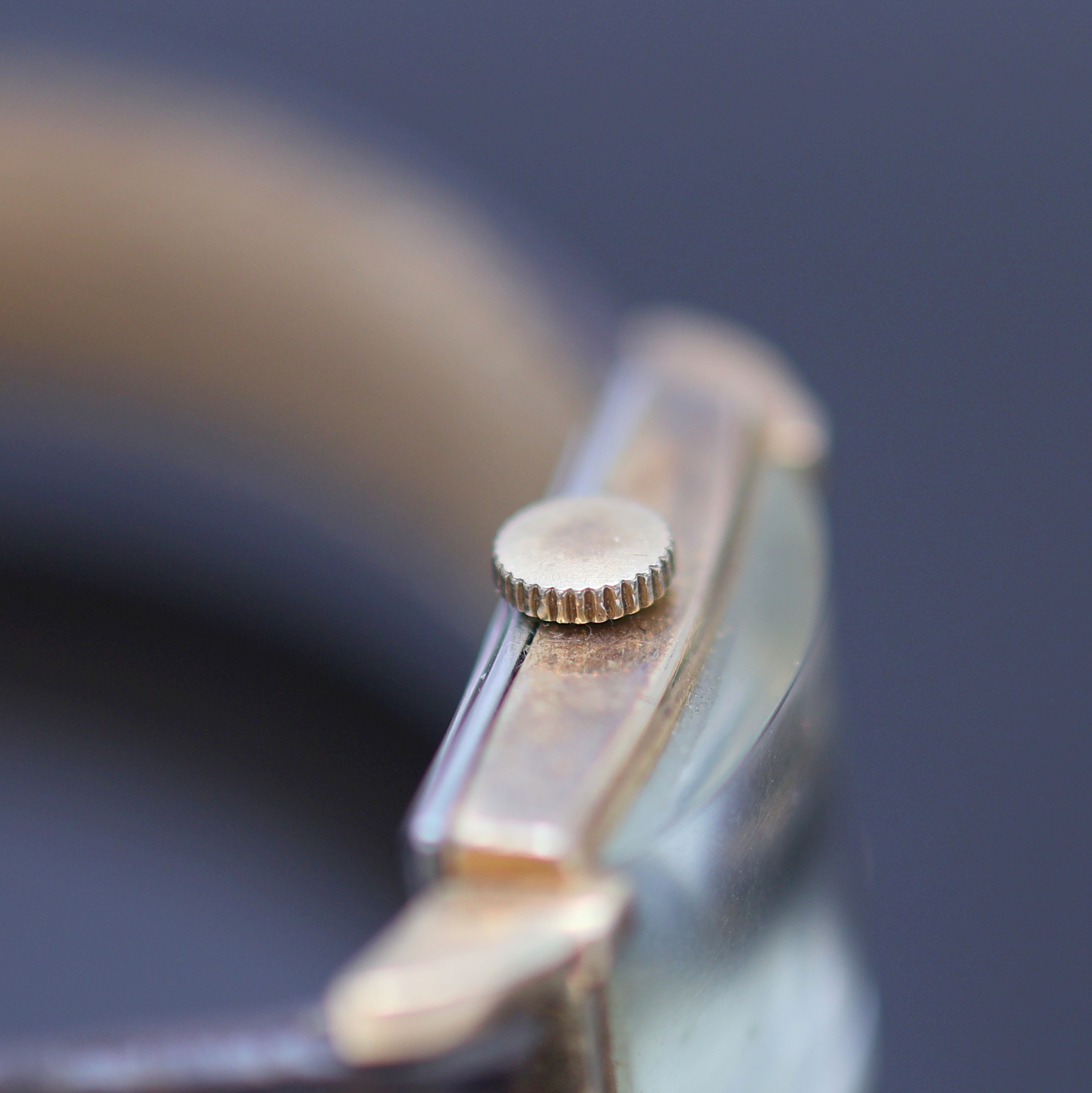 Detail c: BULOVA 2 Armbanduhren, Schweiz/USA 1940er Jahre, Handaufzug, 10k Gold filled, 1x Stahlboden, Böden aufgedr., silb. Zifferblätter rest./pat./fl., ...