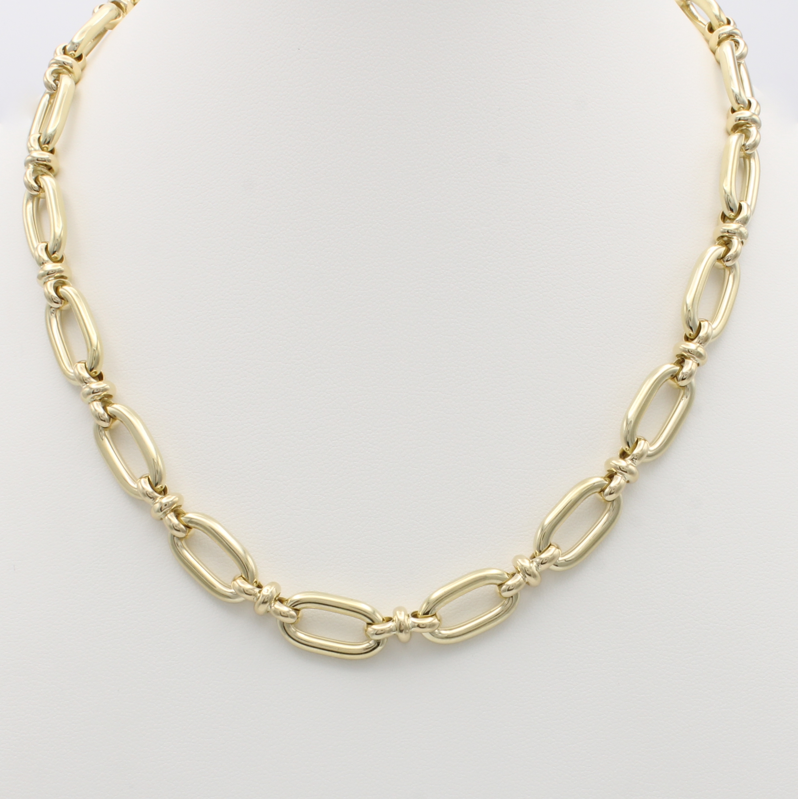 Image 27125696 - Collier im Phantasiemuster, GG 585/000, mod. Karabinerschl., B. ca. 12 mm, L. ca. 45 cm
