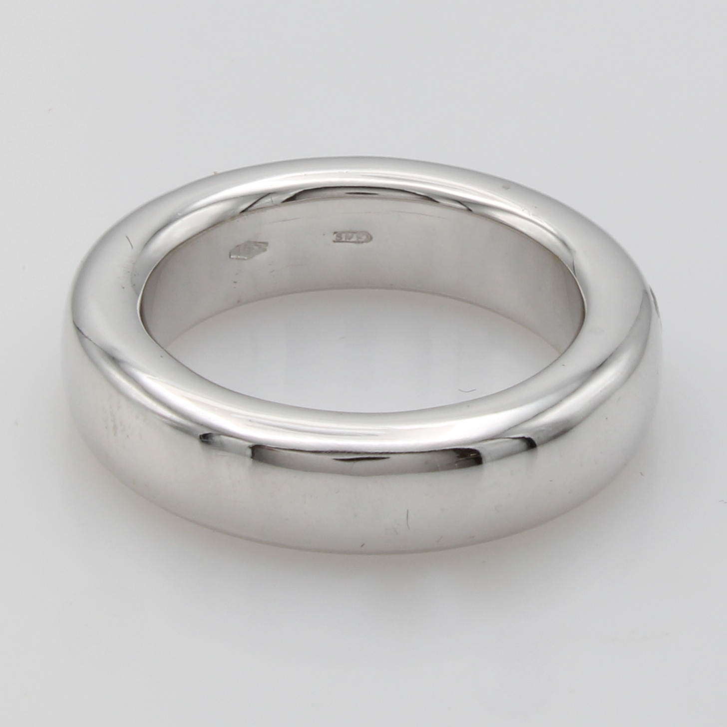 Image 27125729 - Ring, WG 585/000, glattes Design, RW ca. 56,(auch in RW 54 für 2275,- EUR erhältlich)