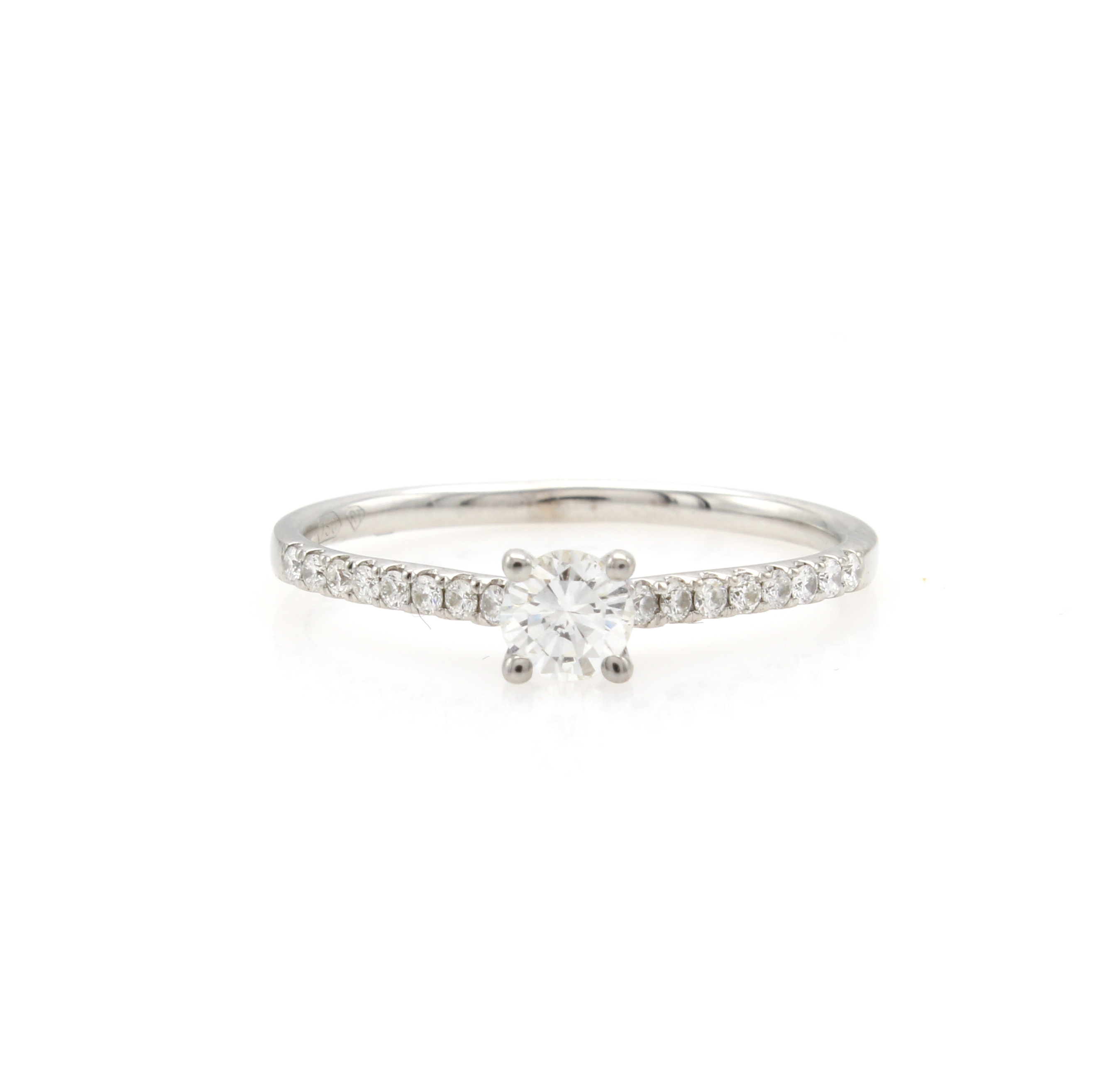 Image 27125786 - Ring mit Brillanten, WG 750/000, Mittelsteinca. 0.28 ct Weiß/si, 16 Brill. seitl. gef. ...
