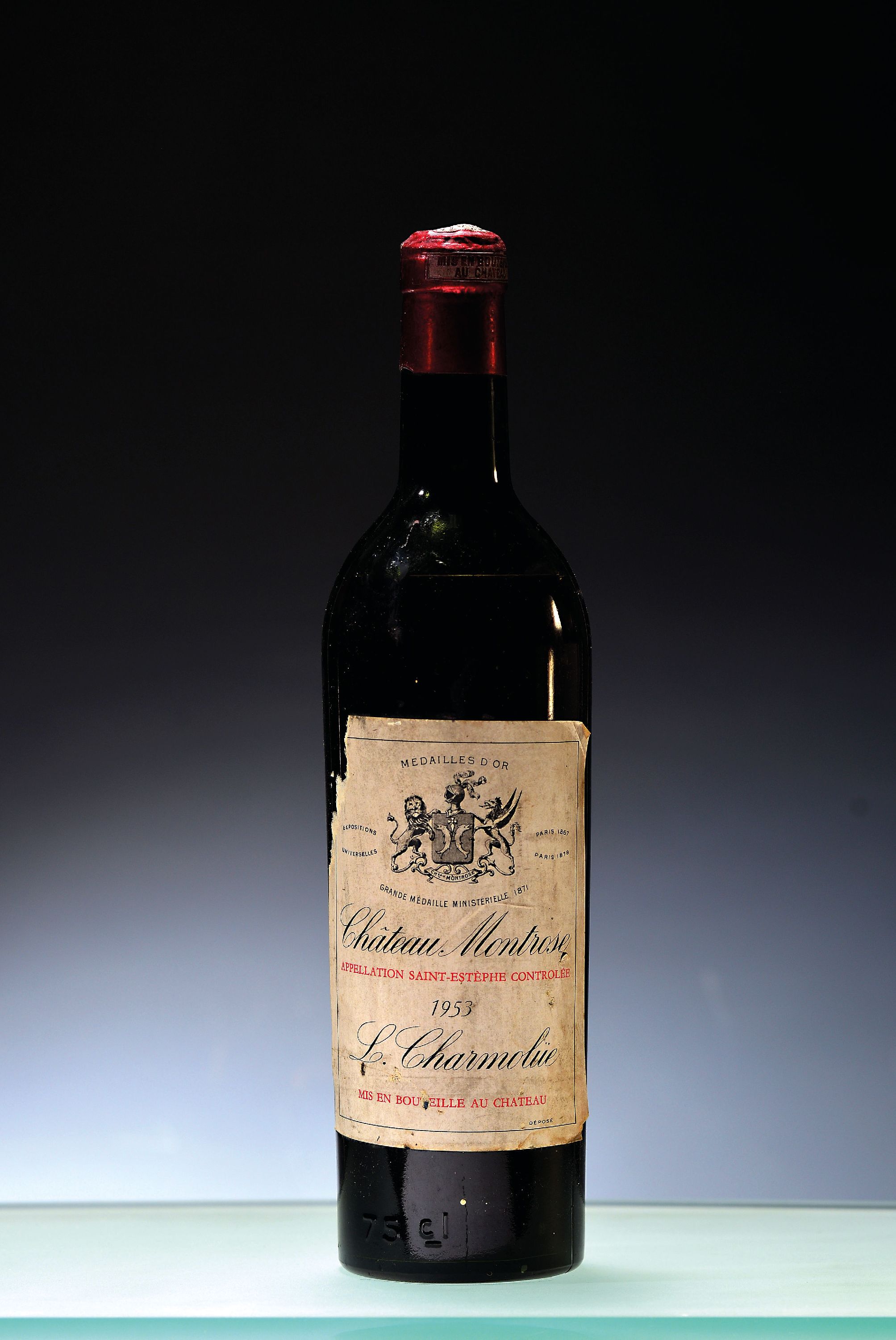 Image 27125787 - 1 Flasche 1953 Chateau Montrose, Saint -Estephe, Jean-Louis Charmolue, ca. 75cl, lower ...