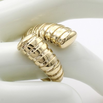 27125724a - Ring, GG 585/000, gerilltes Design, offen gearbeitet, RW ca. 58