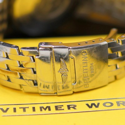 27125784c - BREITLING Navitimer World Chronometer Herrenarmbanduhr mit Chronograph und zweiter ...