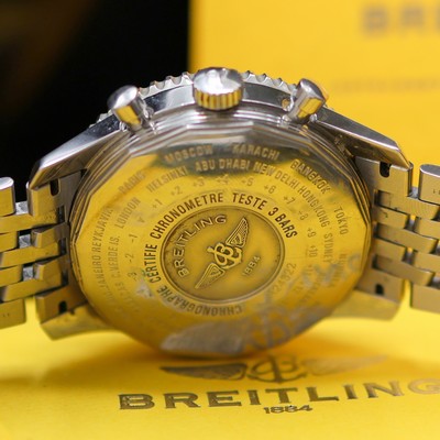 27125784f - BREITLING Navitimer World Chronometer Herrenarmbanduhr mit Chronograph und zweiter ...