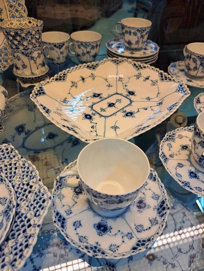 27125799f - Kaffeeservice, Musselmalet, Vollspitze, für 12 Personen, Royal Copenhagen, Porzellan, ...