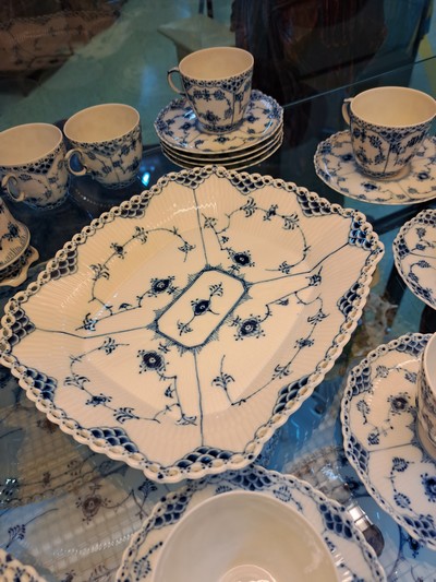 27125799h - Kaffeeservice, Musselmalet, Vollspitze, für 12 Personen, Royal Copenhagen, Porzellan, ...