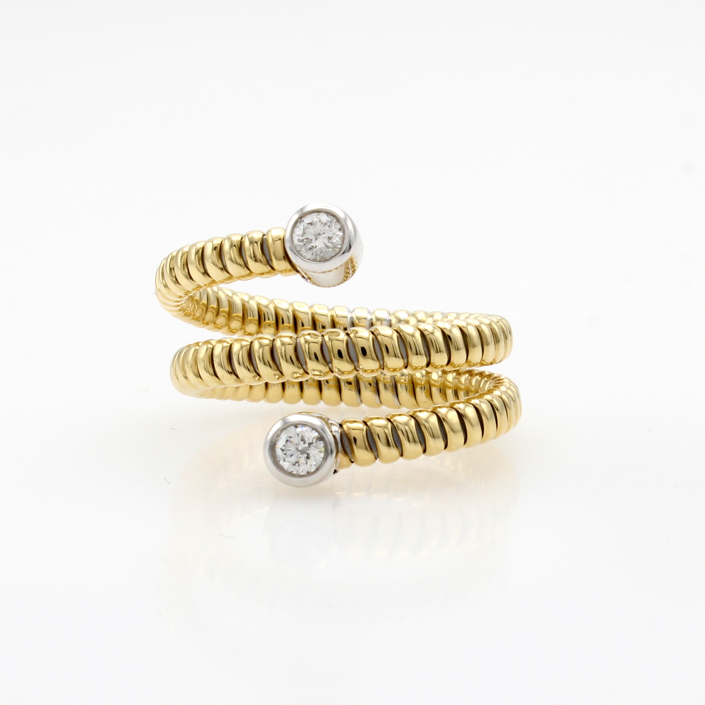 Image 27125822 - Spiralring mit Brillanten, GG/WG 585/000, 2 Brill. in Zargenfassungen zus. ca. 0.20 ct ...