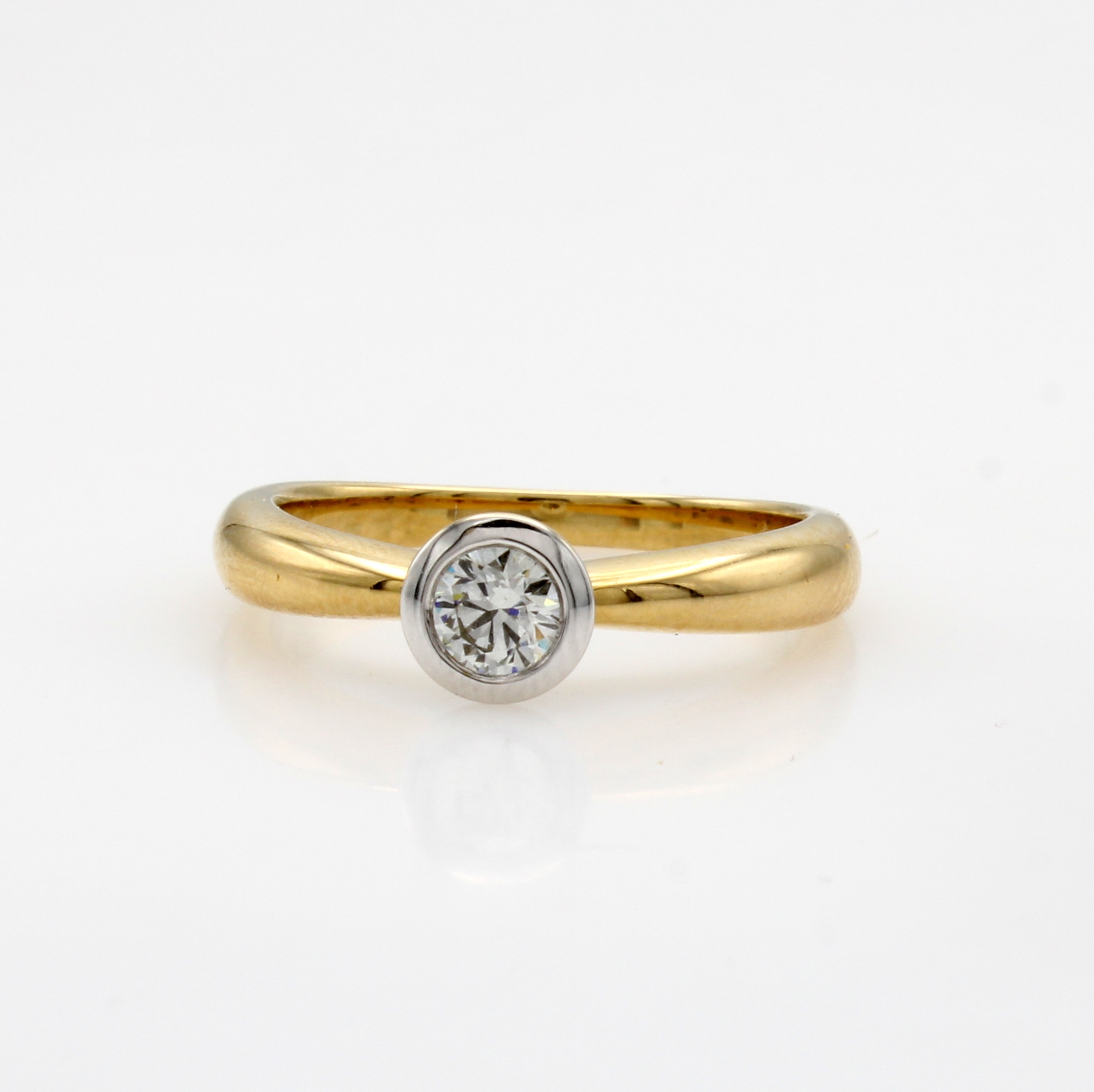 Image 27125827 - Ring mit Brillant, GG/WG 585/000, Brill. in Zargenfassung ca. 0.30 ct Weiß/si, RW ca. ...