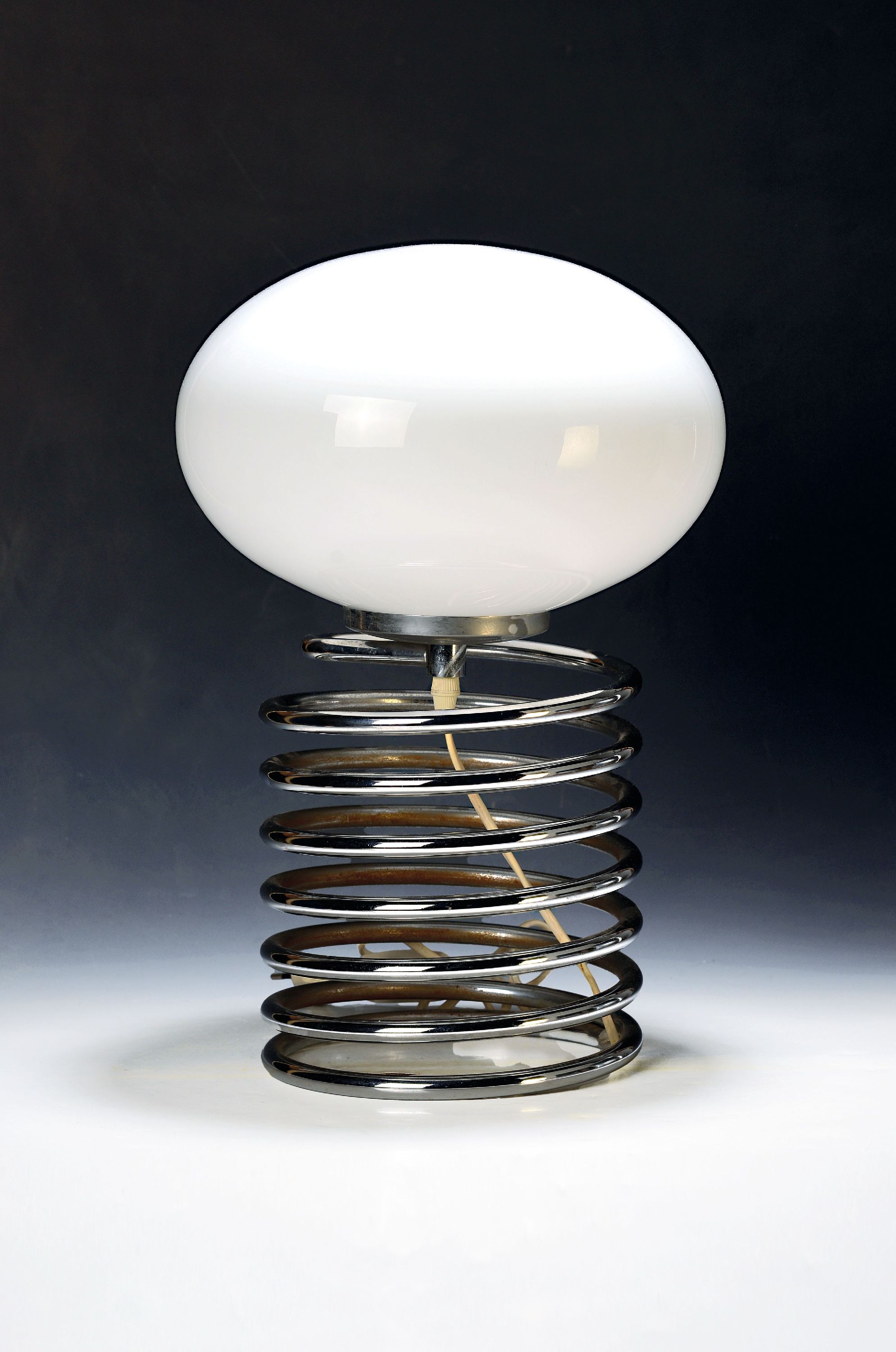 Image 27125837 - Tischlampe/Spirallampe, Honsel, 70er Jahre, Spiralfuß aus Metall, eine Brennstelle ...