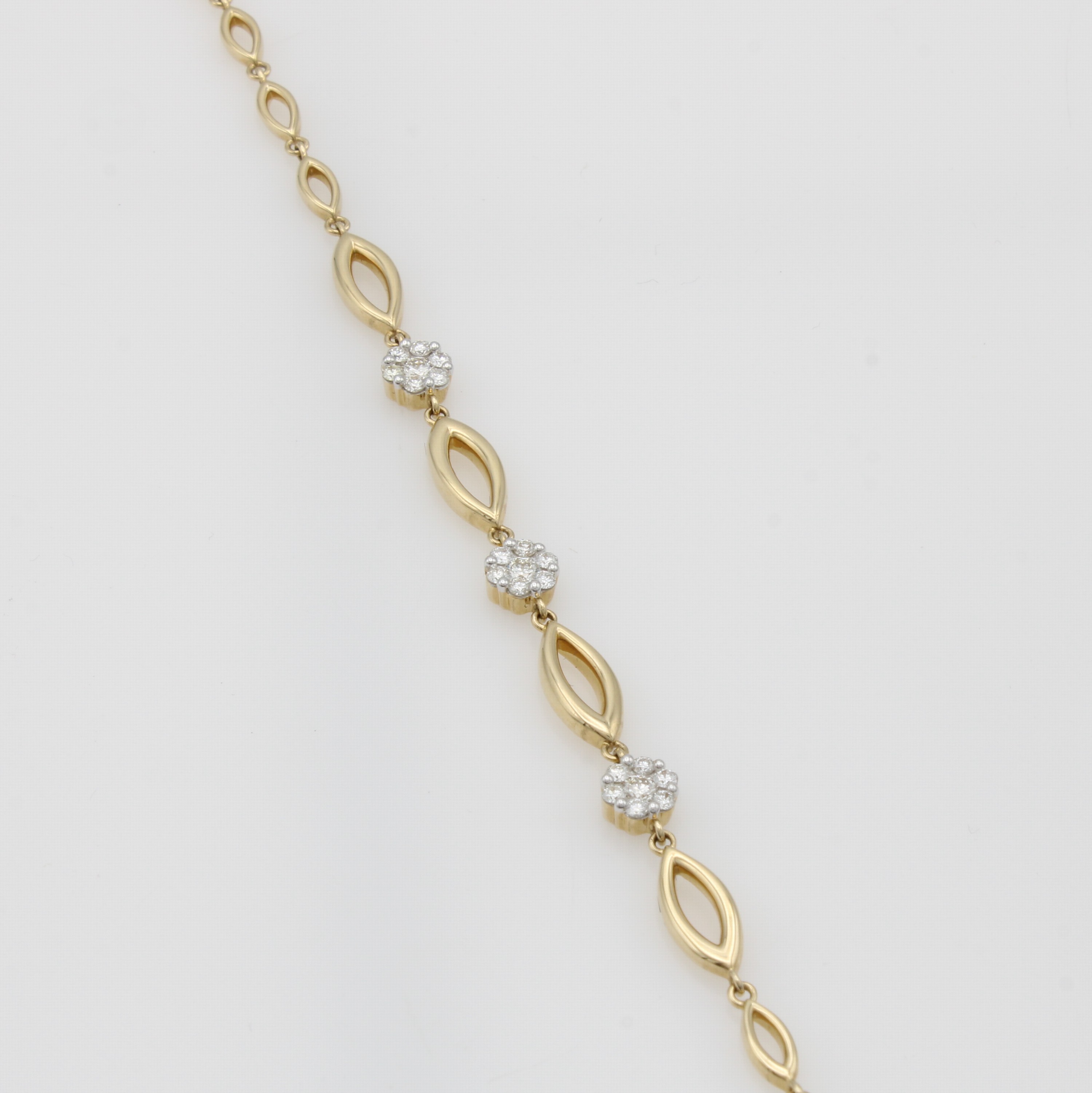 Image 27126150 - Gliederarmband mit Brillanten, GG 585/000, navettef. Glieder, Brill. blütenförm. gef. ...
