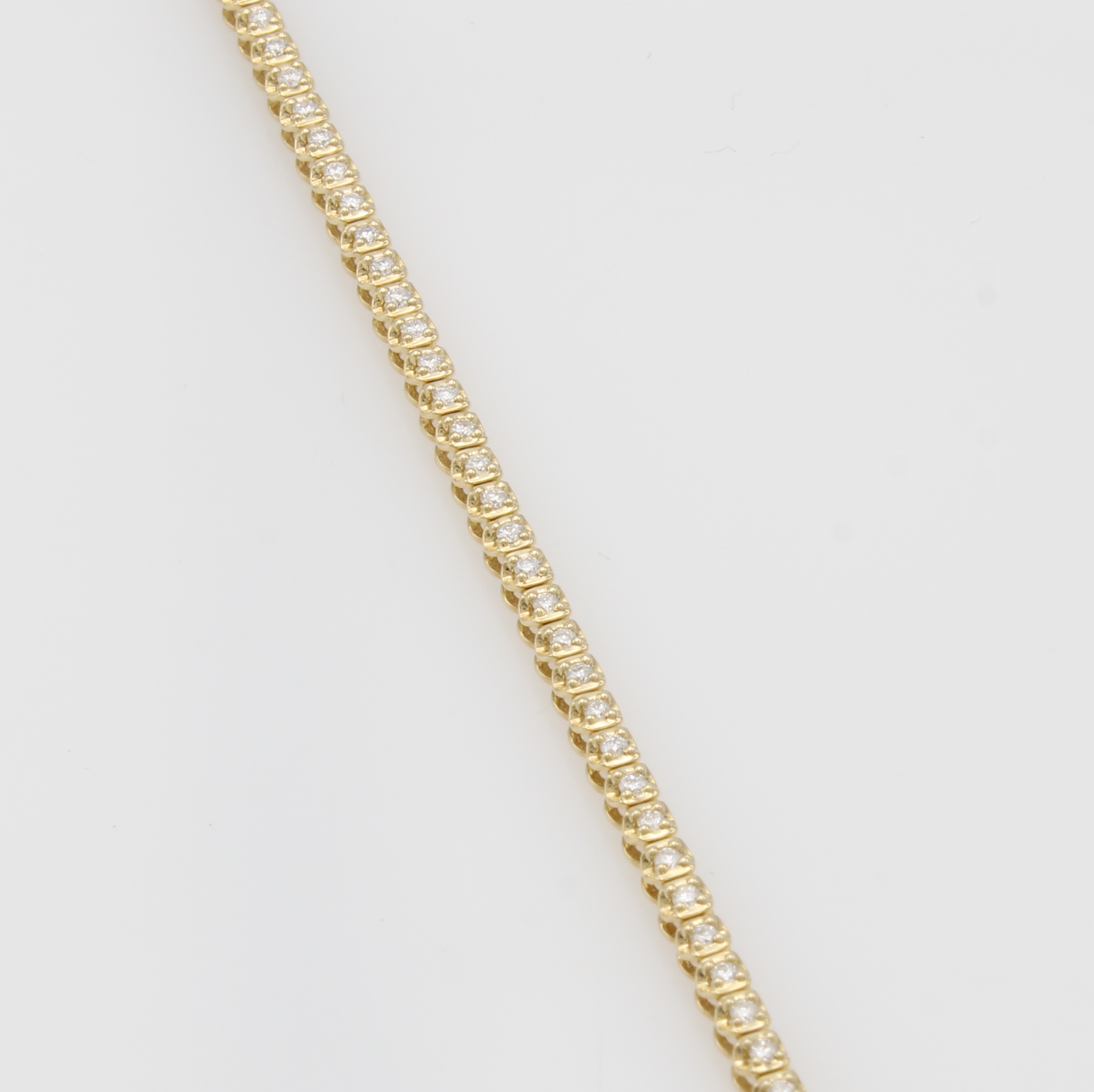 Image 27126161 - Armband mit Brillanten, GG 585/000, 75 Brill. zus. ca. 0.75 ct Weiß/p, Kastenschl. m. ...