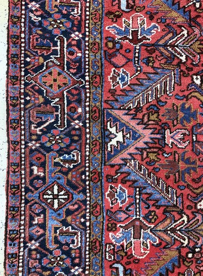 27126114c - Heriz, Persien, Mitte 20.Jhd, Wolle auf Baumwolle, ca. 343 x 238 cm, leicht ...
