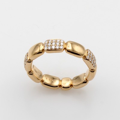 27126124a - Ring mit Brillanten, RG 750/000, 45 Brill. zus. ca. 0.28 ct Weiß/si, RW ca. 54 ...
