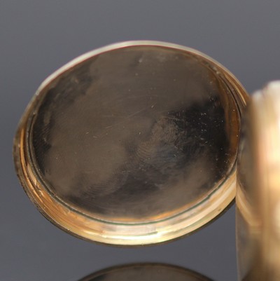 27126132c - Offene Taschenuhr in GG 585/000, Schweiz um 1905, Geh. dell., guill. Rückdeckel m. ...