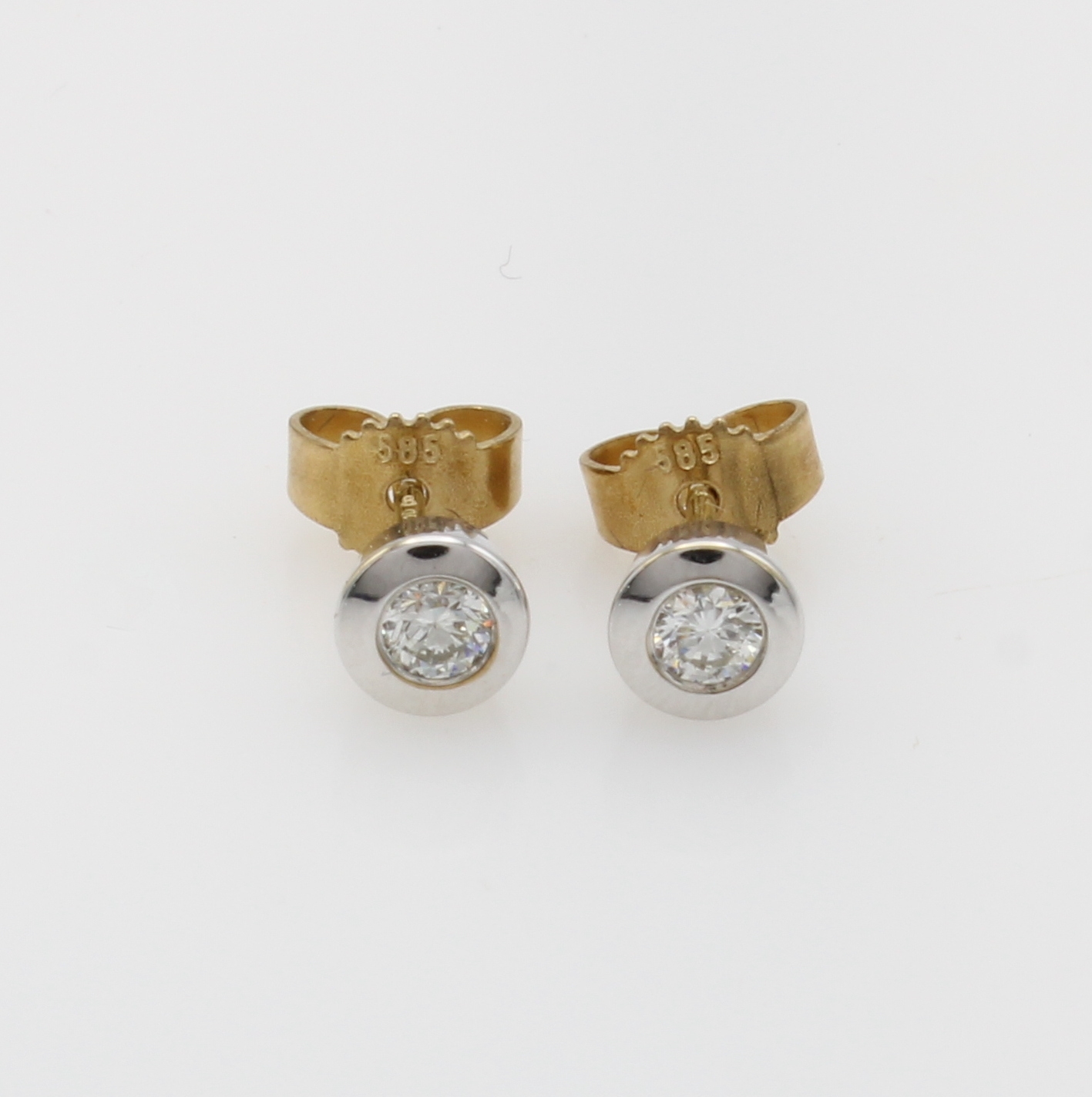 Image 27126249 - Paar Ohrstecker mit Brillanten, GG/WG 585/ 000, 2 Brill. zus. ca. 0.20 ct Weiß/si, ...