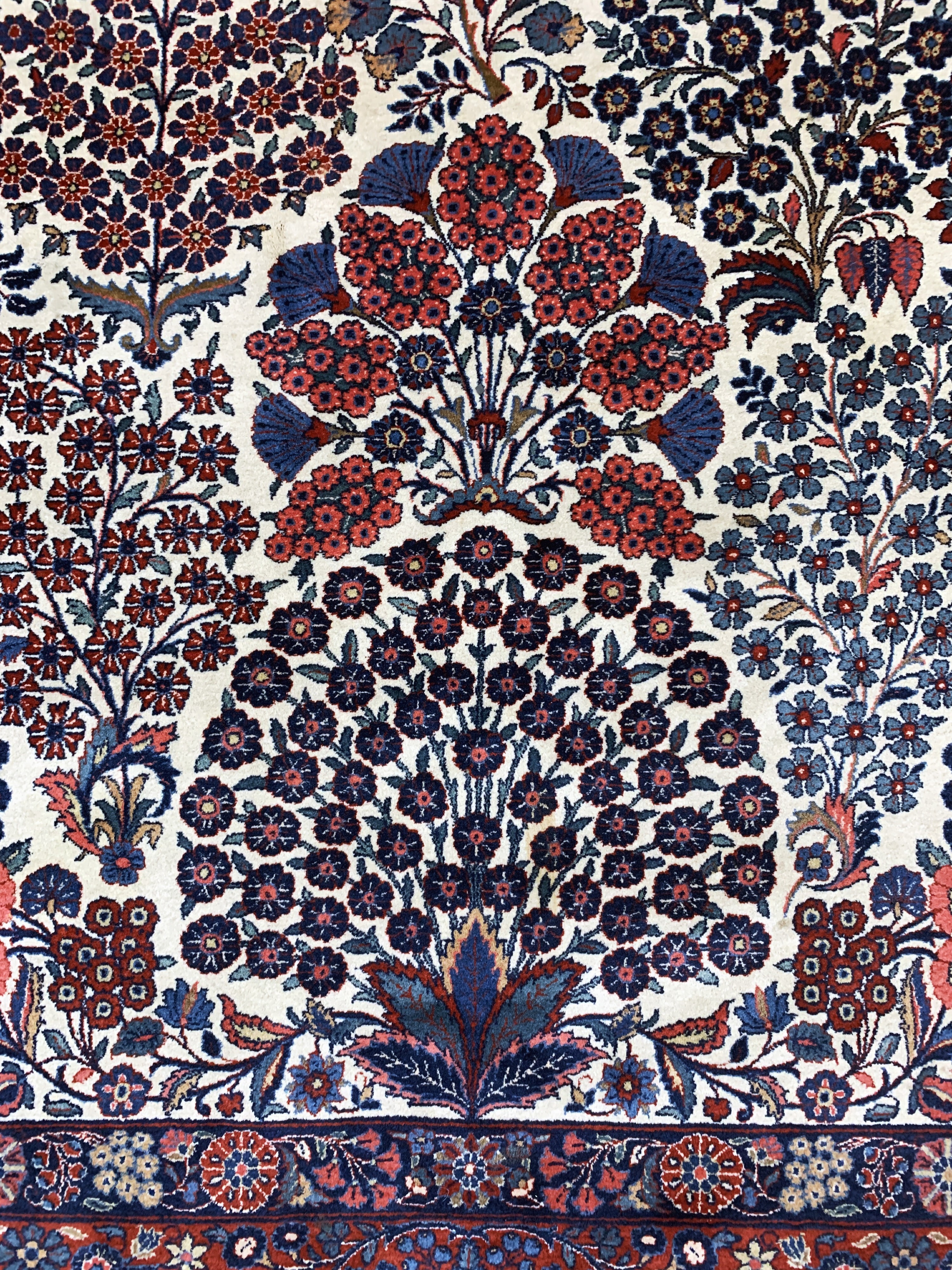 Detail b: Yazd Kork fein, Persien, Anfang 20.Jhd, Korkwolle auf Baumwolle, ca. 367 x 267 cm, EHZ: 2